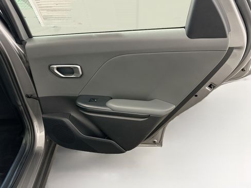 Used 2025 Kia K4 FWD image 31