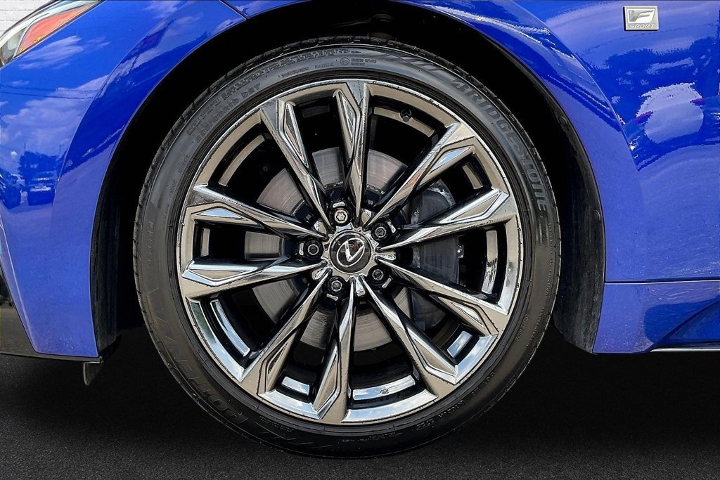 Used 2025 Lexus IS 350 F Sport w/ Accessory Package 2 RWD image 33