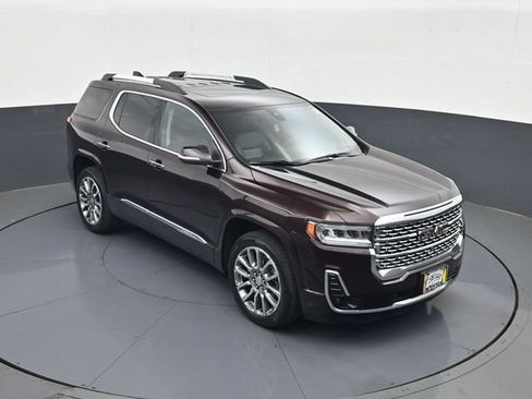 Used 2021 GMC Acadia Denali w/ Denali Ultimate Package AWD/4WD image 16