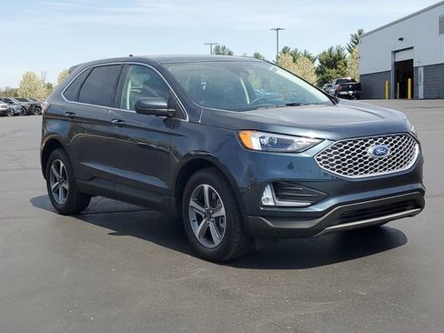 Certified 2024 Ford Edge SEL w/ Convenience Package AWD/4WD image 2