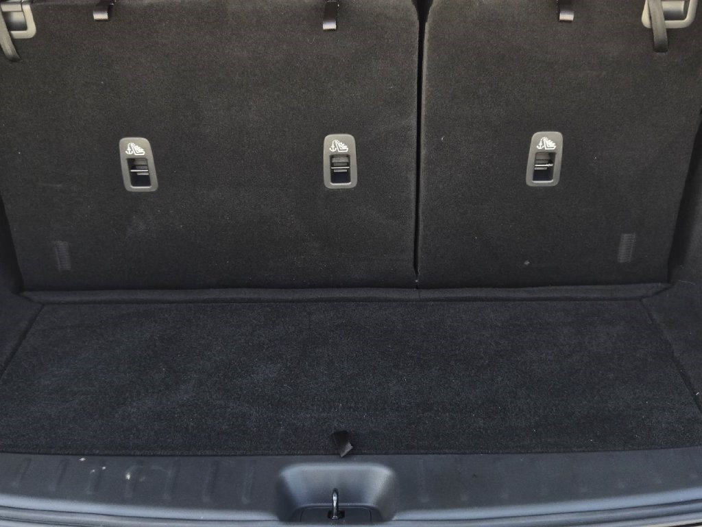 Certified 2025 Nissan Pathfinder S AWD/4WD image 9