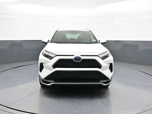 Certified 2023 Toyota RAV4 SE image 2