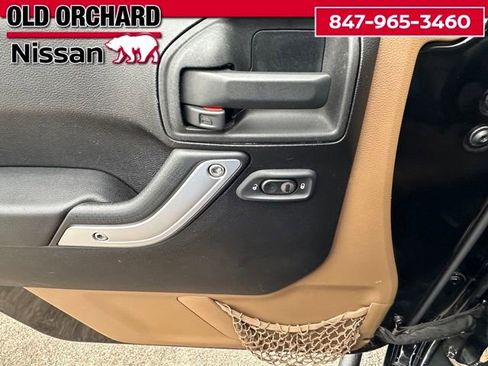 Used 2011 Jeep Wrangler Unlimited Rubicon w/ Call of Duty Group image 9