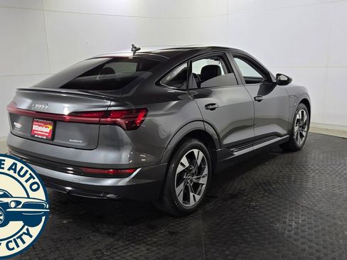 Used 2021 Audi e-tron Premium image 7