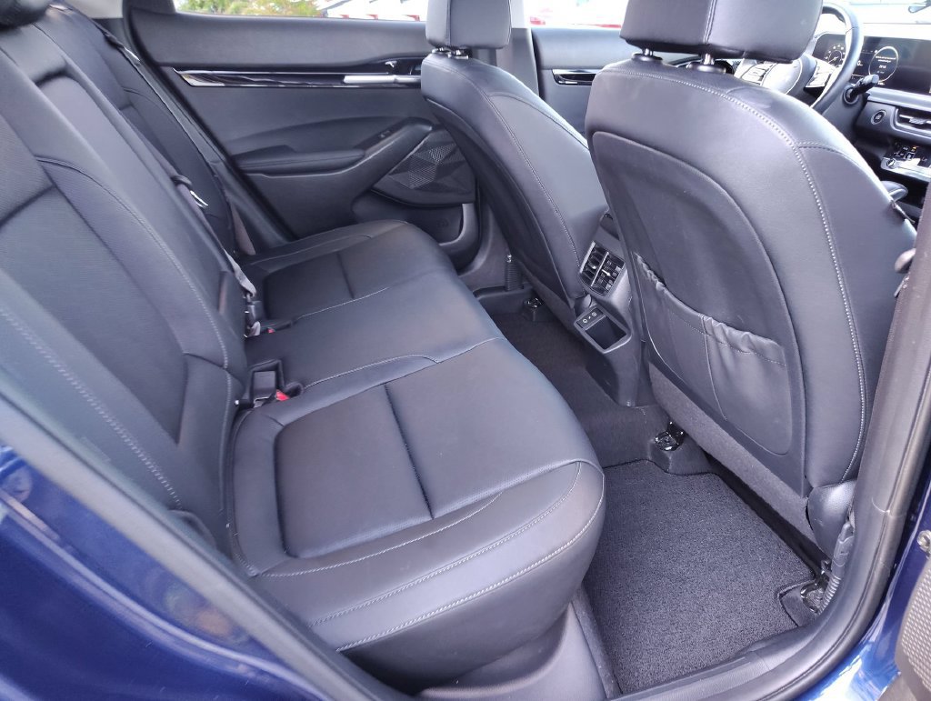 Certified 2025 Kia Seltos EX AWD/4WD image 24