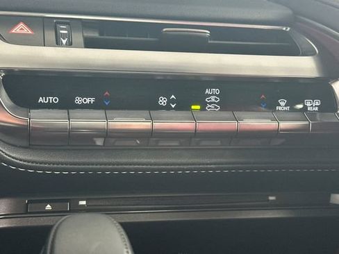 Used 2018 Lexus LC 500 Coupe w/ Performance Package RWD image 21
