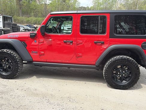 Used 2025 Jeep Wrangler Unlimited Sport S 4xe AWD/4WD image 11