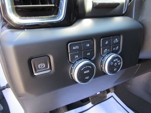 Certified 2023 GMC Sierra 1500 Denali w/ Technology Package AWD/4WD image 18