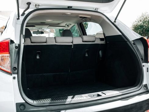 Used 2017 Honda HR-V EX image 41