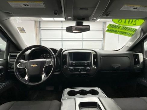 Used 2018 Chevrolet Silverado 1500 LT w/ LT Eassist Package image 15