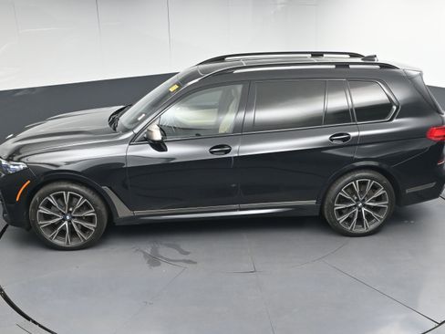 Used 2022 BMW X7 M50i image 39