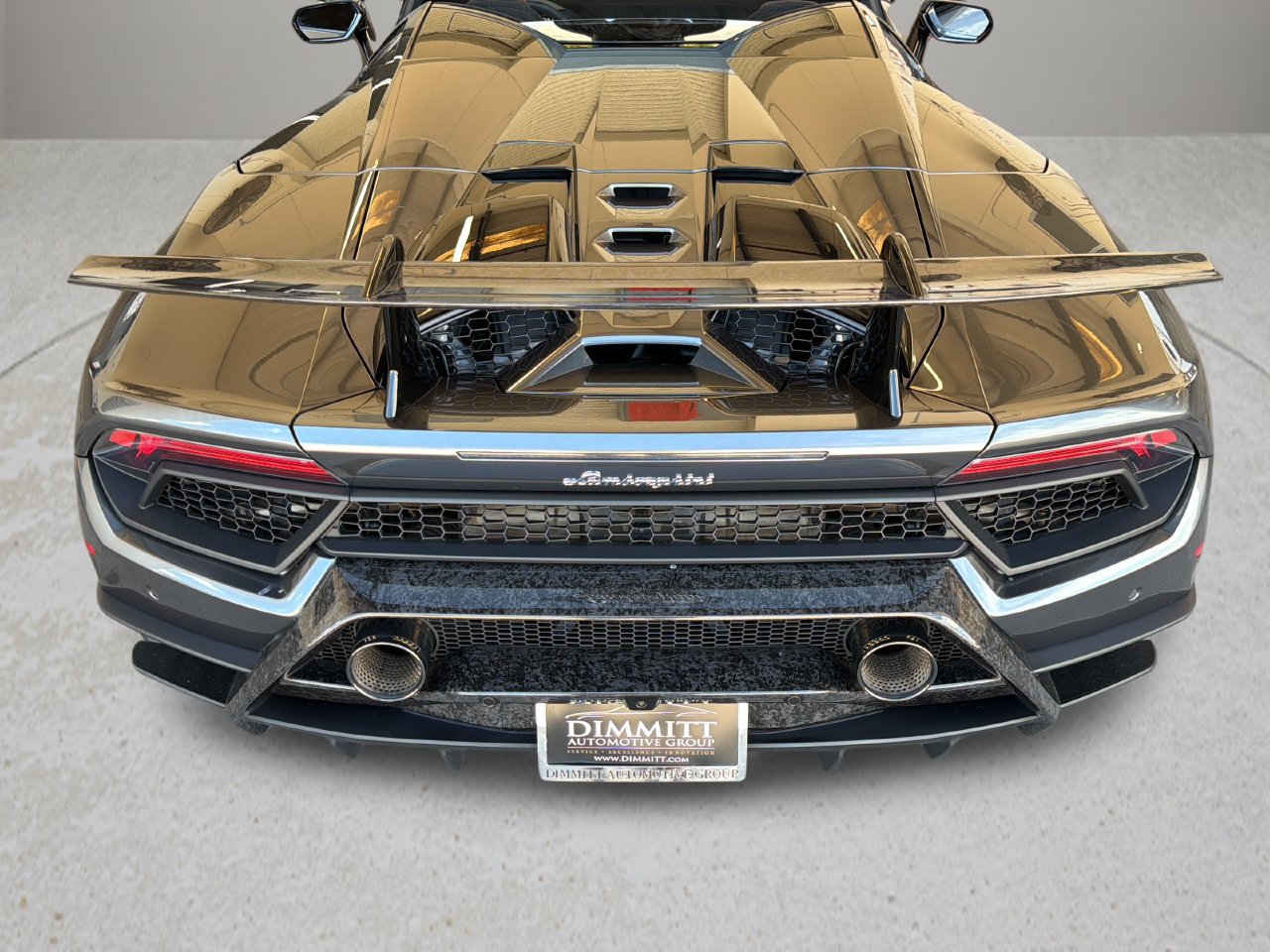 Used 2019 Lamborghini Huracan Performante AWD/4WD image 27