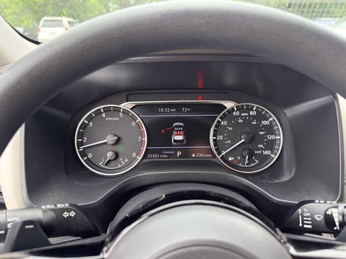 Used 2023 Nissan Rogue SV FWD image 16