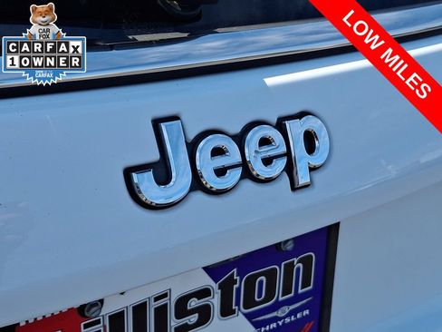 Used 2023 Jeep Compass Latitude w/ Sun and Sound Group AWD/4WD image 31