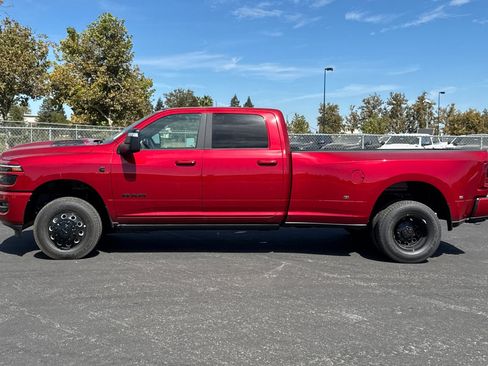 New 2026 RAM 3500 Laramie AWD/4WD image 6