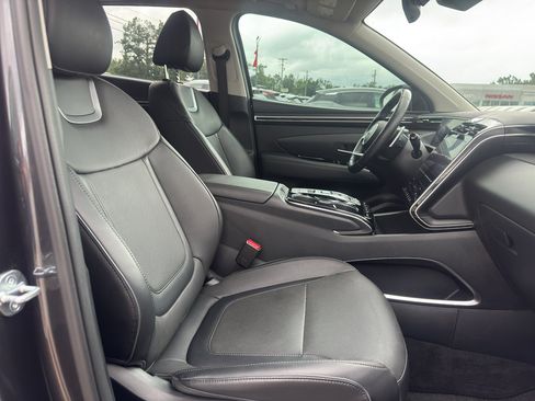 Used 2024 Hyundai Tucson Limited FWD image 16