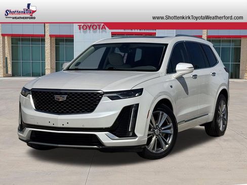 Used 2020 Cadillac XT6 Premium Luxury FWD image 1