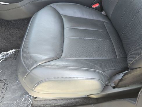 Certified 2023 Land Rover Range Rover Autobiography image 30