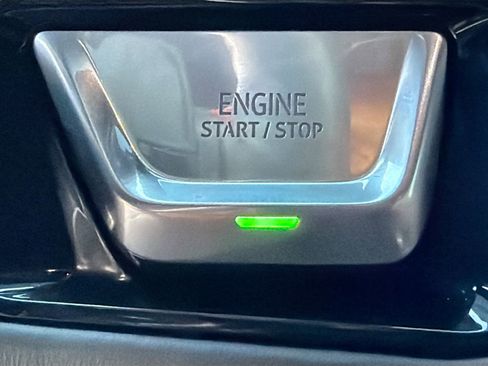 Used 2025 GMC Yukon AT4 Ultimate image 36