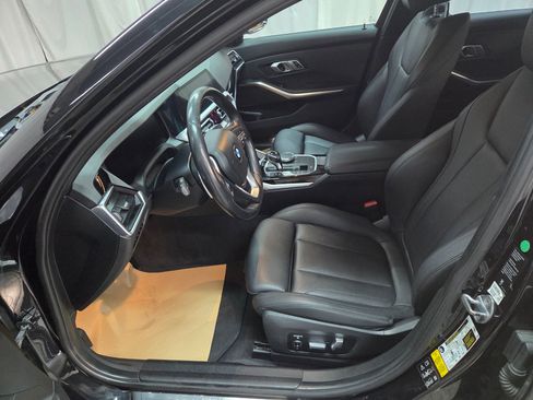 Used 2019 BMW 330i xDrive Sedan w/ Convenience Package image 14