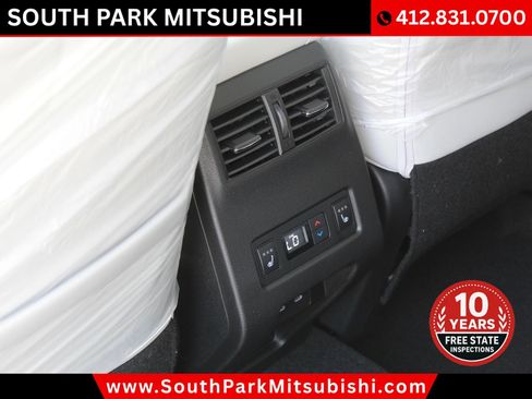 New 2026 Mitsubishi Outlander SEL image 16