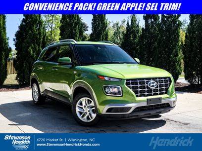 Used 2020 Hyundai Venue SEL w/ Convenience Package
