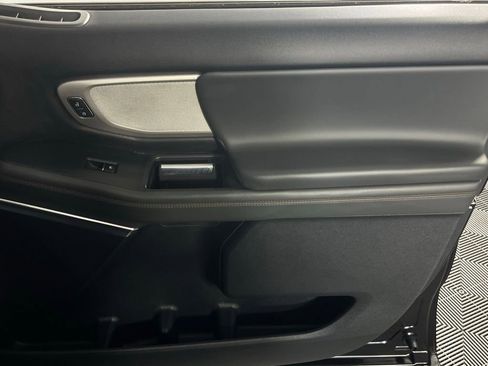 Used 2025 Ford Expedition Max Active image 34