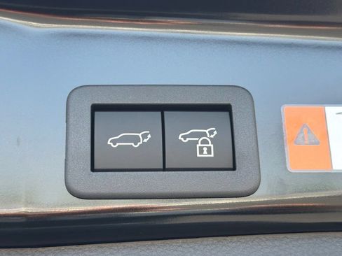 New 2026 Toyota RAV4 XSE AWD/4WD image 17
