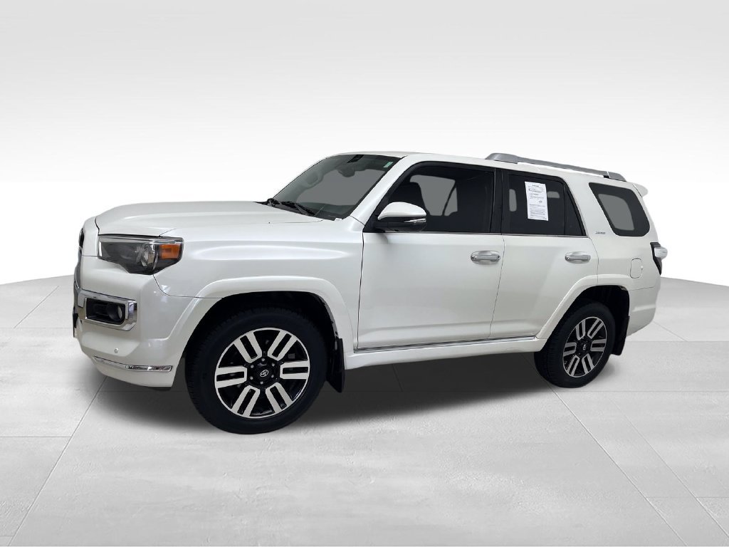 Used 2018 Toyota 4Runner Limited AWD/4WD image 2