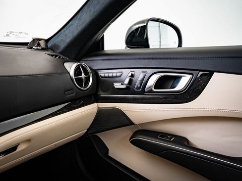 Used 2013 Mercedes-Benz SL 63 AMG image 41