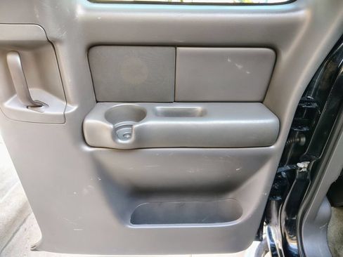 Used 2004 Chevrolet Silverado 2500 LT w/ Skid Plate Package AWD/4WD image 17
