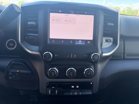Used 2024 RAM 2500 Big Horn AWD/4WD image 45