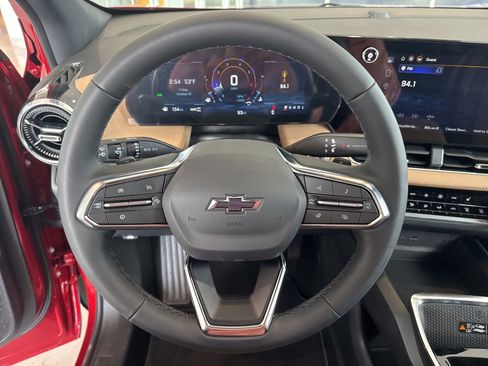 New 2026 Chevrolet Equinox ACTIV AWD/4WD image 21