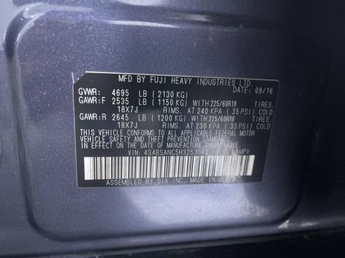 Used 2017 Subaru Outback 2.5i Limited image 11