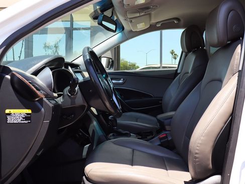 Used 2017 Hyundai Santa Fe Sport FWD image 39