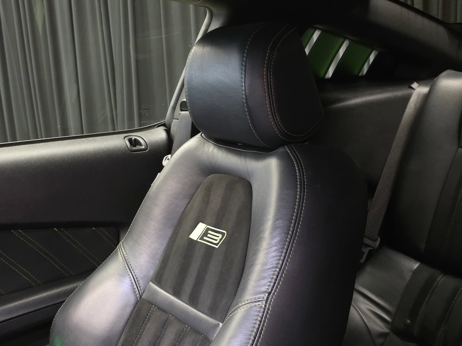 Used 2013 Ford Mustang GT Premium w/ Electronics Pkg RWD image 23