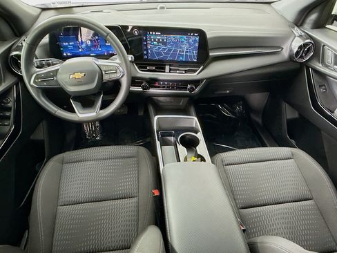 Used 2025 Chevrolet Equinox LT FWD image 26
