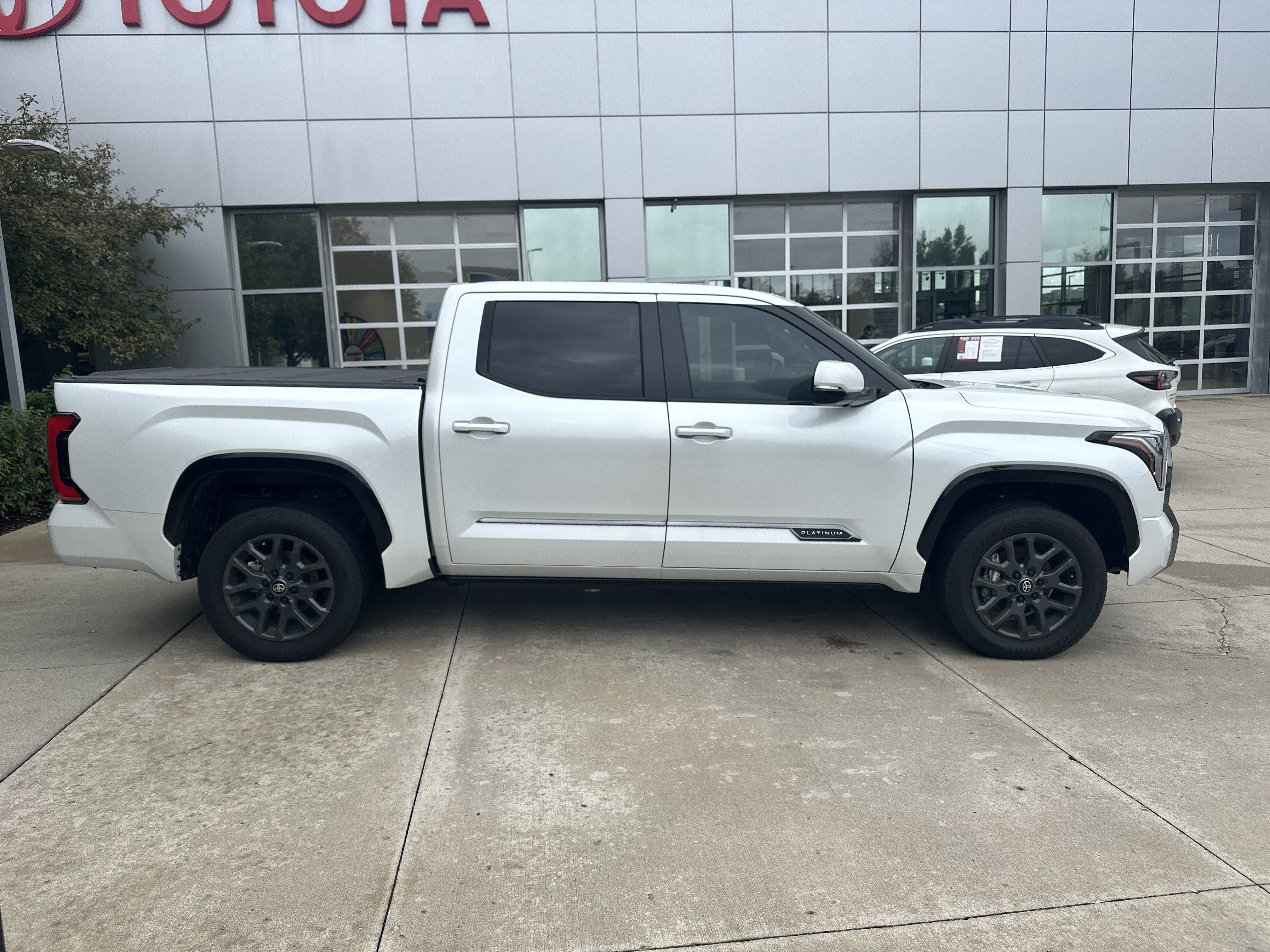Used 2026 Toyota Tundra Platinum AWD/4WD image 10