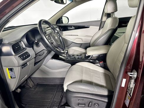 Used 2018 Kia Sorento SX image 12