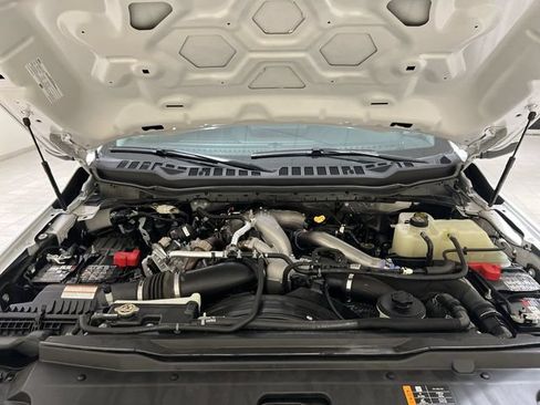 Used 2023 Ford F350 XLT AWD/4WD image 23