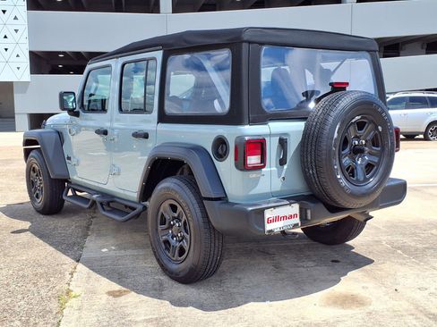 Used 2024 Jeep Wrangler Unlimited Sport AWD/4WD image 4