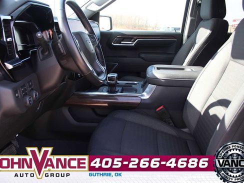 Used 2022 Chevrolet Silverado 1500 LT Trail Boss image 26