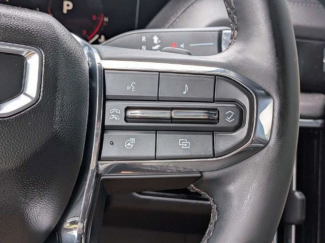 Used 2025 GMC Yukon XL Denali AWD/4WD image 27