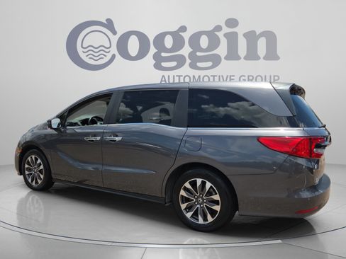 Certified 2023 Honda Odyssey EX-L image 3