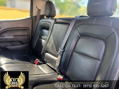 Used 2015 Chevrolet Colorado LT AWD/4WD image 6