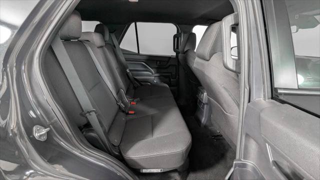 Used 2025 Toyota 4Runner SR5 AWD/4WD image 21
