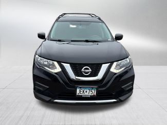 Used 2017 Nissan Rogue SV w/ Midnight Edition Package video 2