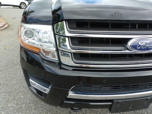 Used 2017 Ford Expedition Limited w/ Equipment Group 301A AWD/4WD image 4