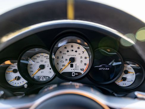 Used 2016 Porsche 911 GT3 RS image 20