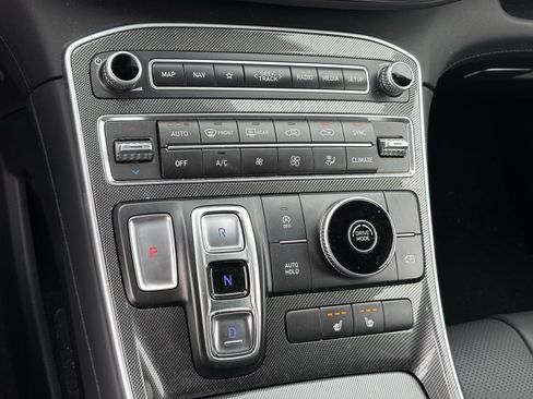 Certified 2023 Hyundai Santa Fe SEL w/ Premium Package image 11